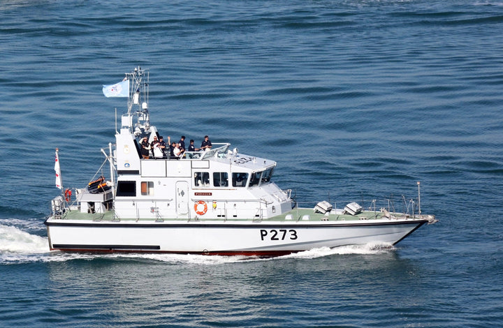 HMS Pursuer P273 | Photo Print | Framed Print | Archer Class | P2000 | Patrol Vessel | Royal Navy - Hampshire Prints