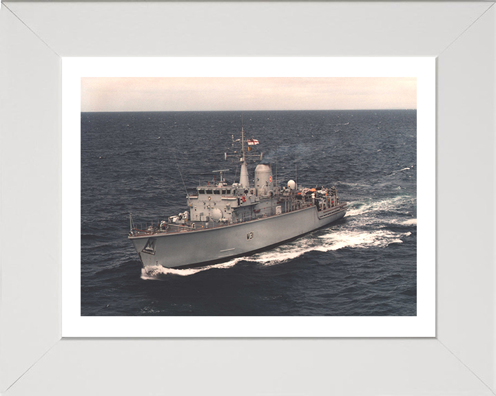 HMS Cattistock M31 Royal Navy Hunt class mine hunter Photo Print or Framed Print - Hampshire Prints