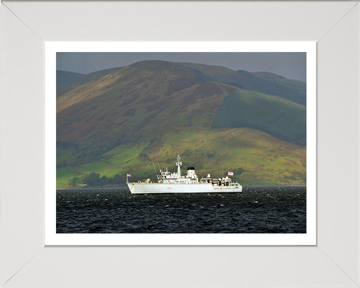 HMS Cattistock M31 Royal Navy Hunt class mine hunter Photo Print or Framed Print - Hampshire Prints