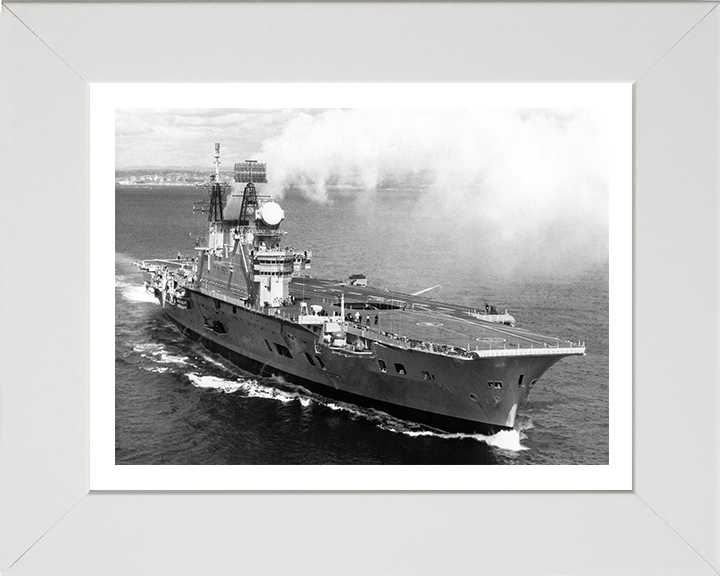 HMS Eagle R05 | Photo Print | Framed Print | Audacious Class | Aircraft Carrier | Royal Navy - Hampshire Prints