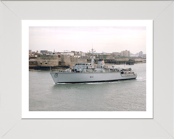 HMS Brocklesby M33 Royal Navy Hunt class Mine Counter Measures Vessel Photo Print or Framed Print - Hampshire Prints