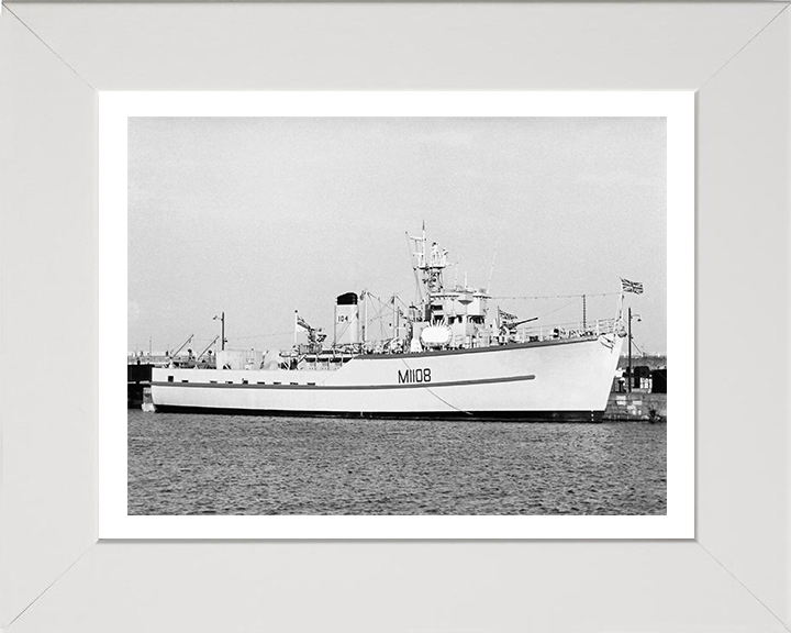 HMS Bevington M1108 | Photo Print | Framed Print | Ton Class | Minesweeper | Royal Navy - Hampshire Prints