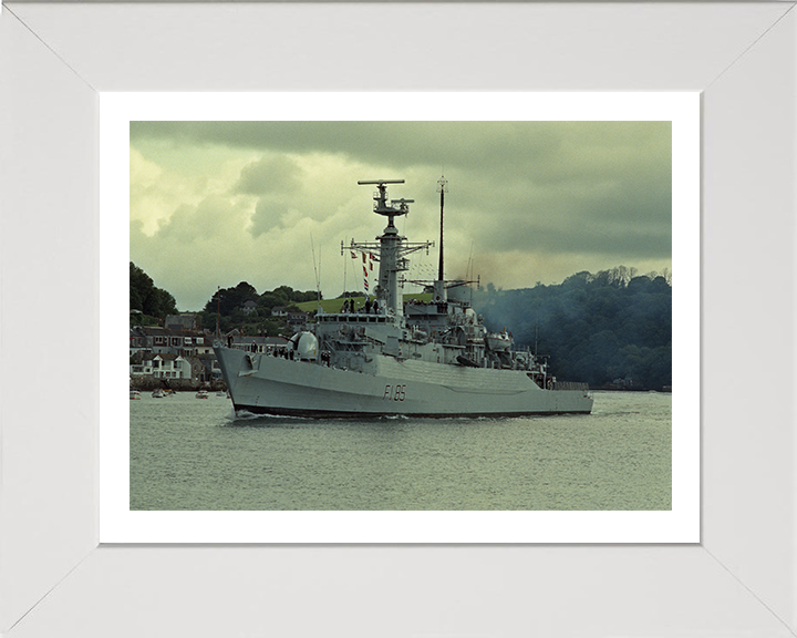 HMS Avenger F185 Royal Navy Type 21 frigate Photo Print or Framed Print - Hampshire Prints