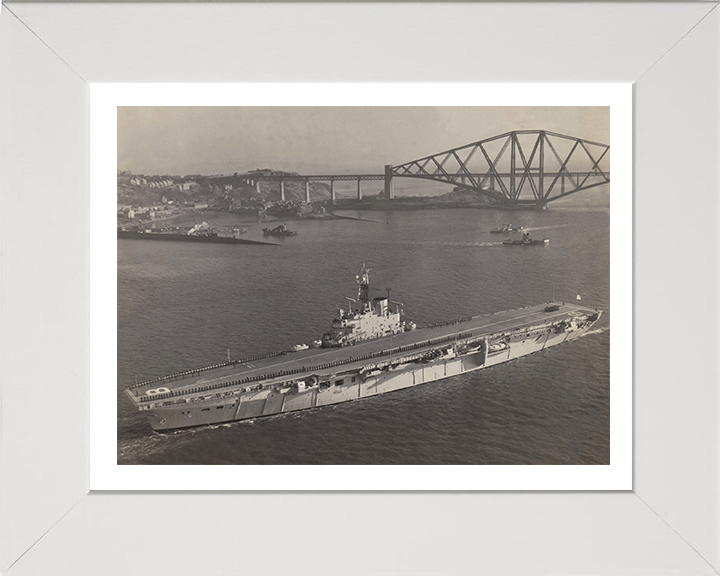 HMS Bulwark R08 Royal Navy Centaur class light fleet carrier Photo Print or Framed Print - Hampshire Prints