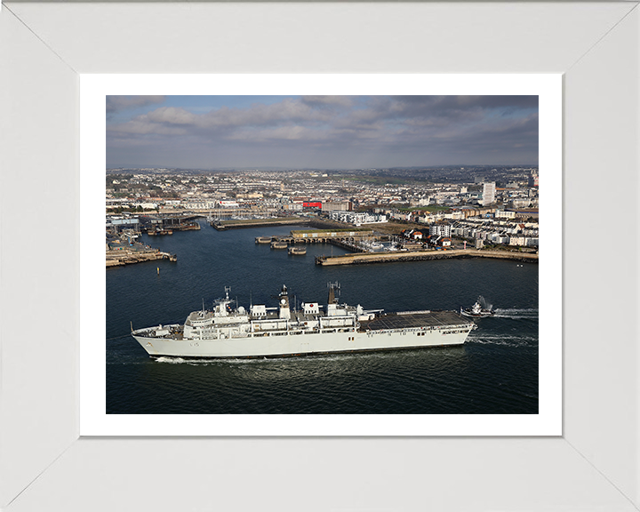 HMS Bulwark L15 Royal Navy Albion class amphibious ship Photo Print or Framed Print - Hampshire Prints