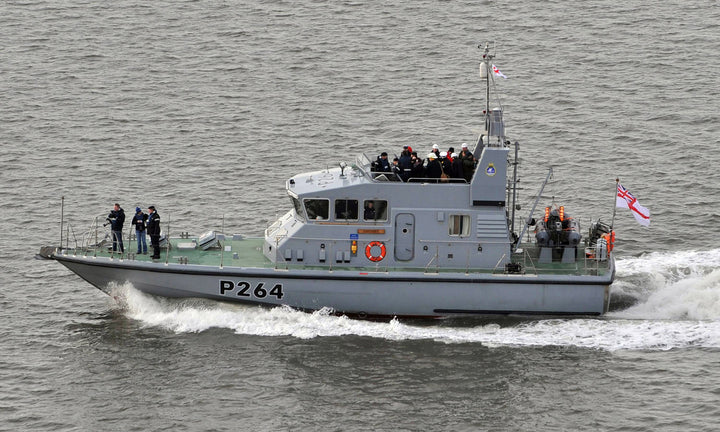 HMS Archer P264 Royal Navy Archer class P2000 patrol vessel Photo Print or Framed Print - Hampshire Prints