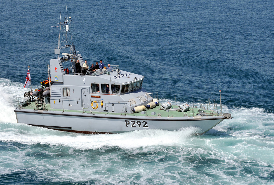 HMS Charger P292 Royal Navy Fast Inshore Patrol Vessel Photo Print or Framed Print - Hampshire Prints