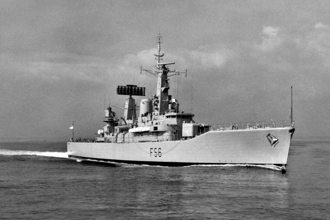 HMS Argonaut F56 Royal Navy Leander class frigate Photo Print or Framed Print - Hampshire Prints