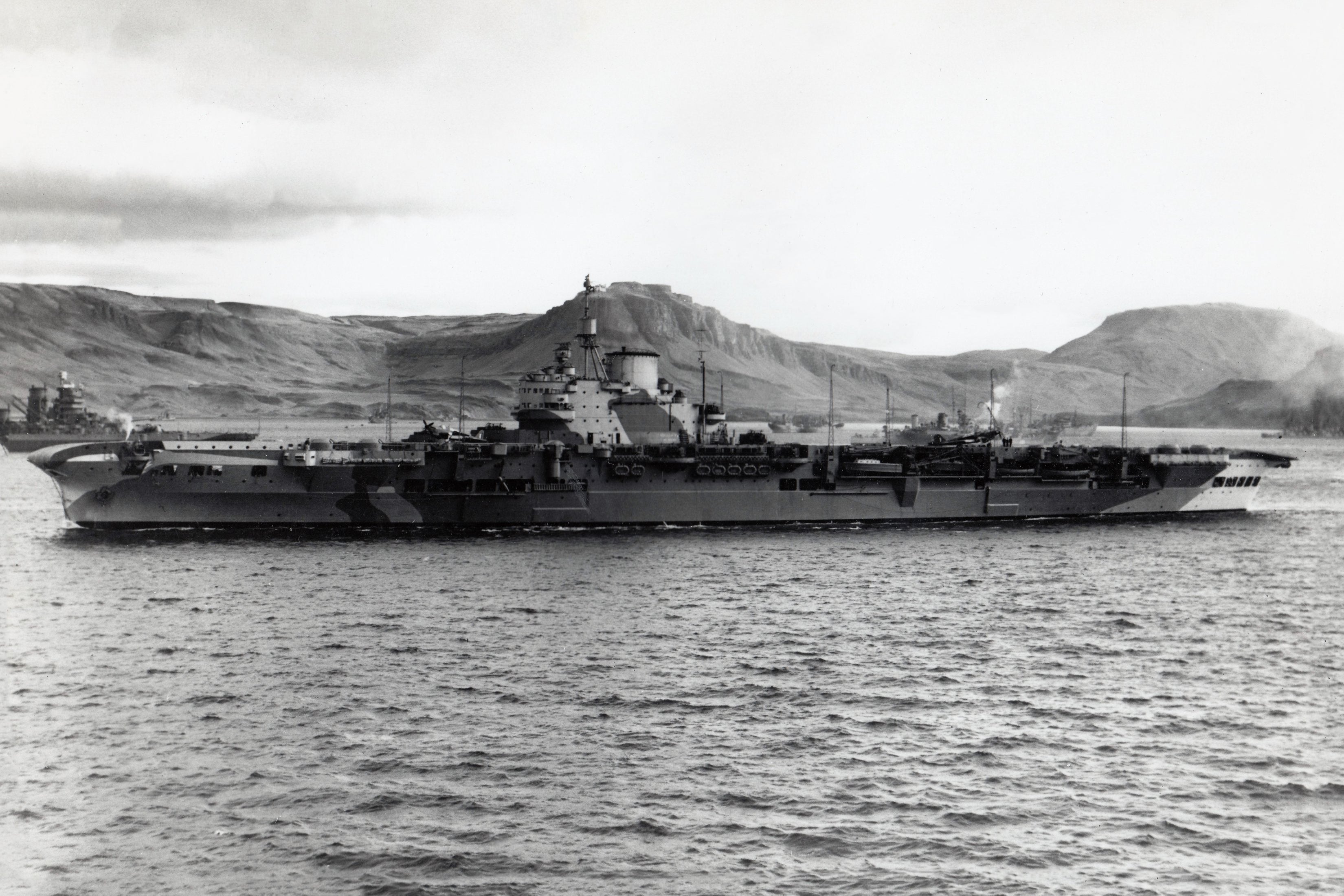 HMS Victorious (R38) Photo Print - Port Beam View - Royal Navy Illustr ...