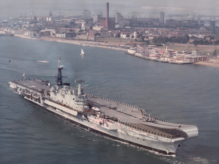 HMS Hermes R12 Royal Navy Centaur class Aircraft carrier Photo Print or Framed Print - Hampshire Prints