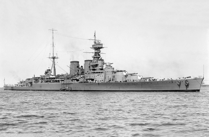 HMS Hood (51) Royal Navy Admiral class battlecruiser Photo Print or Framed Print - Hampshire Prints