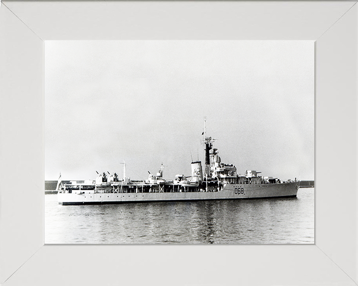 HMS Barrosa D68 Royal Navy Battle Class fleet destroyer Photo Print or Framed Print - Hampshire Prints