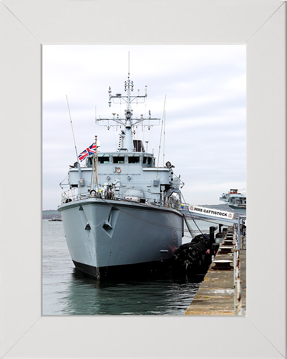 HMS Cattistock M31 Royal Navy Hunt class mine hunter Photo Print or Framed Print - Hampshire Prints