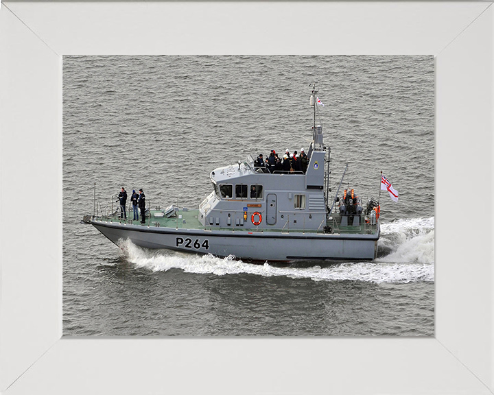 HMS Archer P264 Royal Navy Archer class P2000 patrol vessel Photo Print or Framed Print - Hampshire Prints