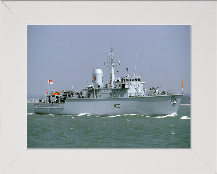 HMS Bicester M36 Royal Navy Hunt class mine countermeasures vessel Photo Print or Framed Print - Hampshire Prints