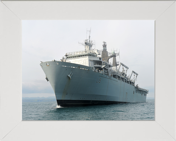 HMS Bulwark L15 Royal Navy Albion class amphibious ship Photo Print or Framed Print - Hampshire Prints