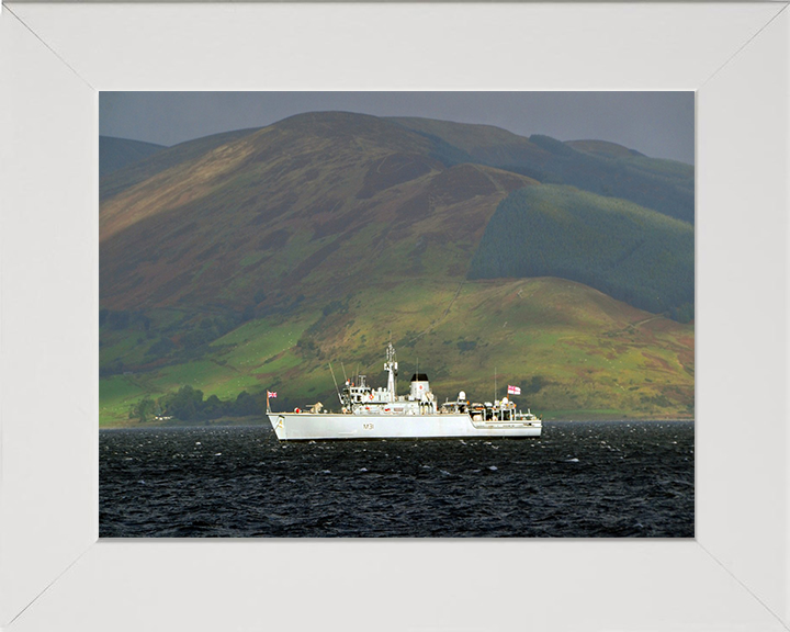 HMS Cattistock M31 Royal Navy Hunt class mine hunter Photo Print or Framed Print - Hampshire Prints