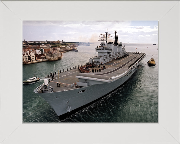 HMS Ark Royal R07 | Photo Print | Framed Print | Invincible Class | Aircraft Carrier | Royal Navy - Hampshire Prints