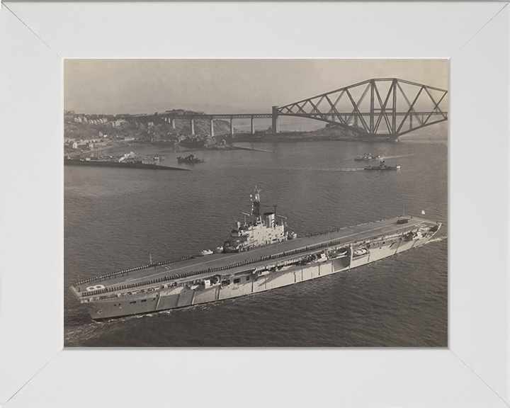 HMS Bulwark R08 Royal Navy Centaur class light fleet carrier Photo Print or Framed Print - Hampshire Prints