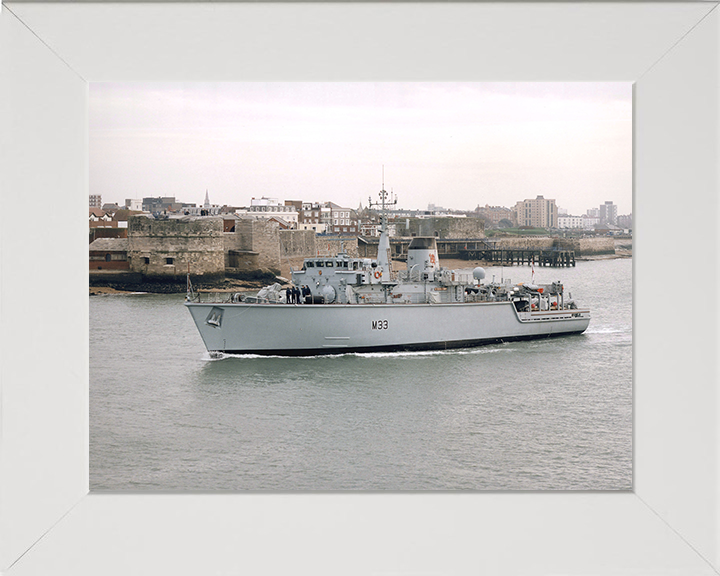 HMS Brocklesby M33 Royal Navy Hunt class Mine Counter Measures Vessel Photo Print or Framed Print - Hampshire Prints