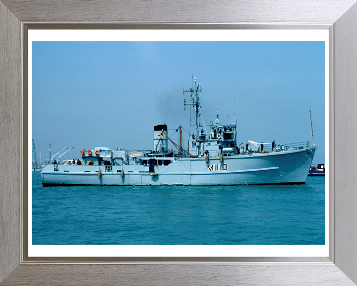 HMS Brereton M1113 Royal Navy Ton class minesweeper Photo Print or Framed Print - Hampshire Prints