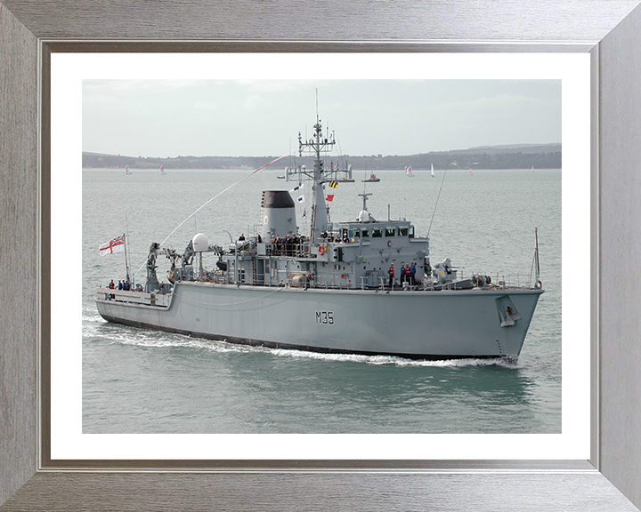 HMS Dulverton M35 Royal Navy Hunt class mine countermeasures vessel Photo Print or Framed Print - Hampshire Prints