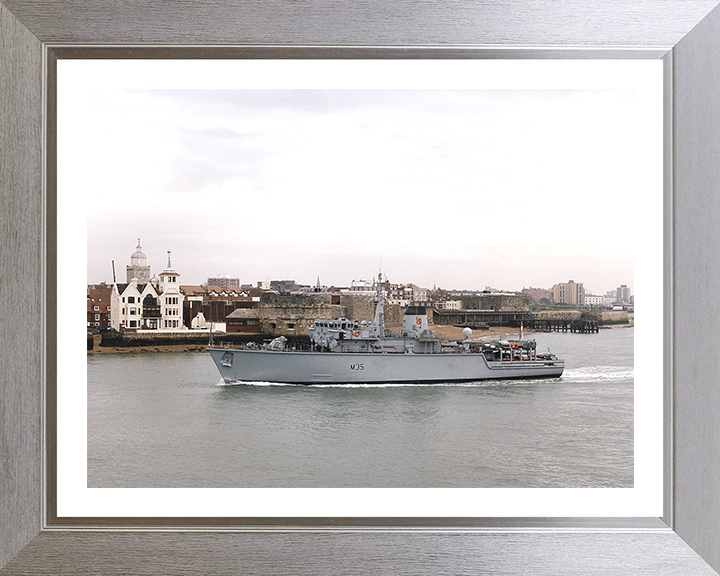 HMS Dulverton M35 Royal Navy Hunt class mine countermeasures vessel Photo Print or Framed Print - Hampshire Prints