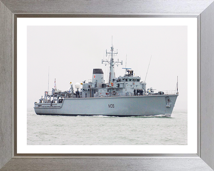 HMS Atherstone M38 Royal Navy Hunt class mine countermeasures vessel Photo Print or Framed Print - Hampshire Prints