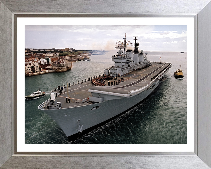 HMS Ark Royal R07 | Photo Print | Framed Print | Invincible Class | Aircraft Carrier | Royal Navy - Hampshire Prints