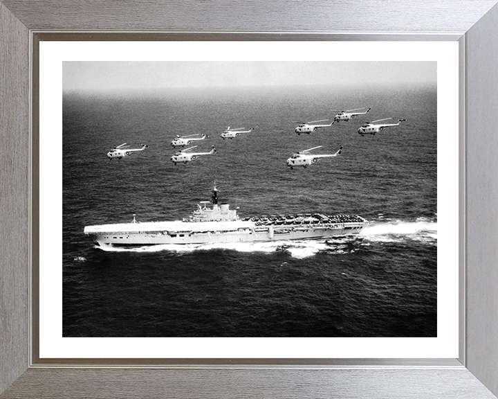 HMS Bulwark R08 Royal Navy Centaur class light fleet carrier Photo Print or Framed Print - Hampshire Prints