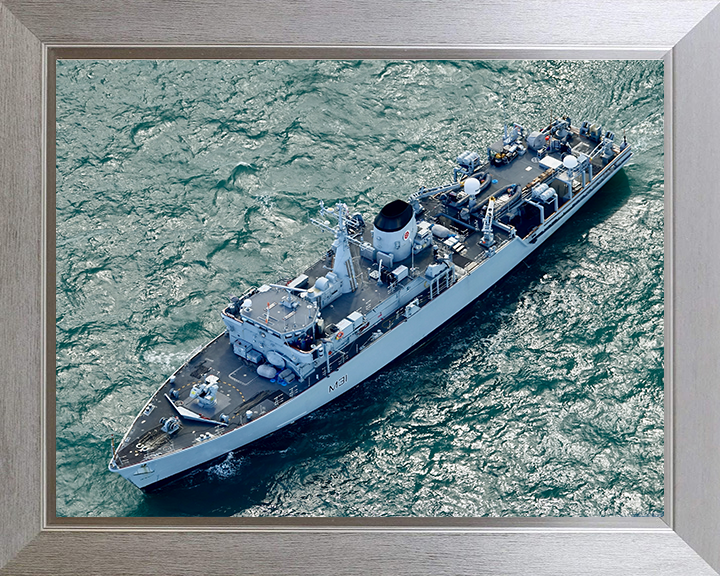 HMS Cattistock M31 Royal Navy Hunt class mine hunter Photo Print or Framed Print - Hampshire Prints