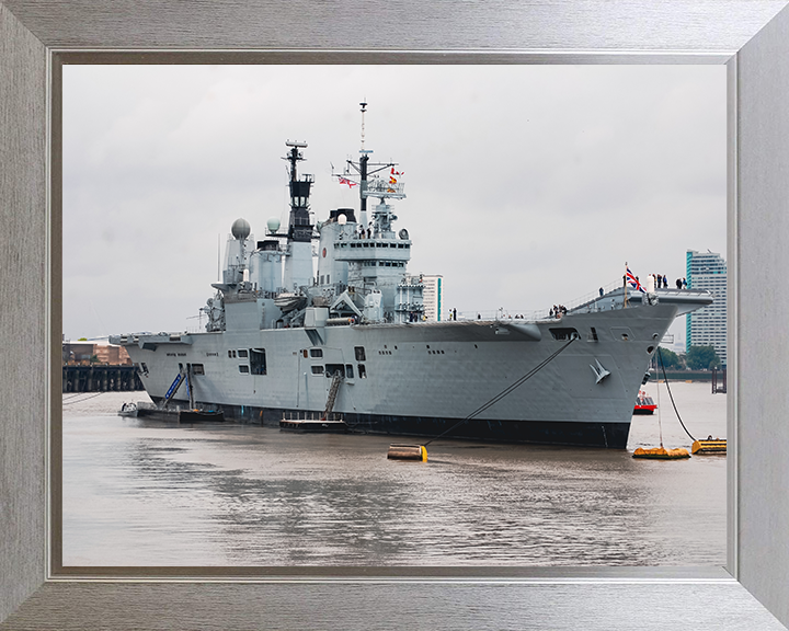 HMS Ark Royal R07 | Photo Print | Framed Print | Invincible Class | Aircraft Carrier | Royal Navy - Hampshire Prints