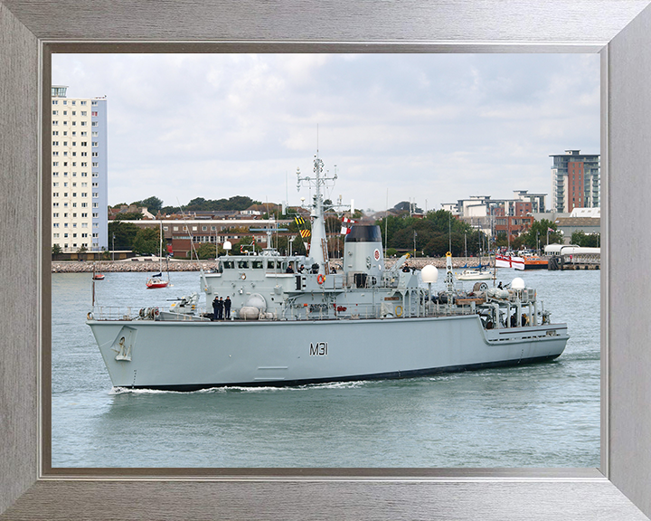 HMS Cattistock M31 Royal Navy Hunt class mine hunter Photo Print or Framed Print - Hampshire Prints