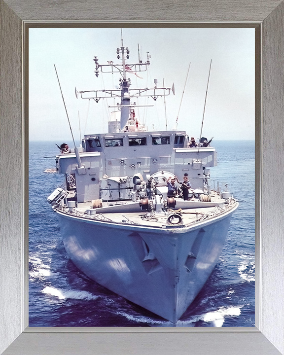 HMS Brecon M29 Royal Navy Hunt class mine countermeasures vessel Photo Print or Framed Print - Hampshire Prints