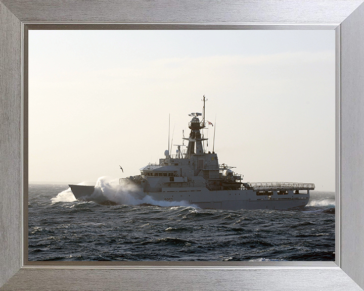 HMS Clyde P257 Royal Navy River class offshore patrol vessel Photo Print or Framed Print - Hampshire Prints