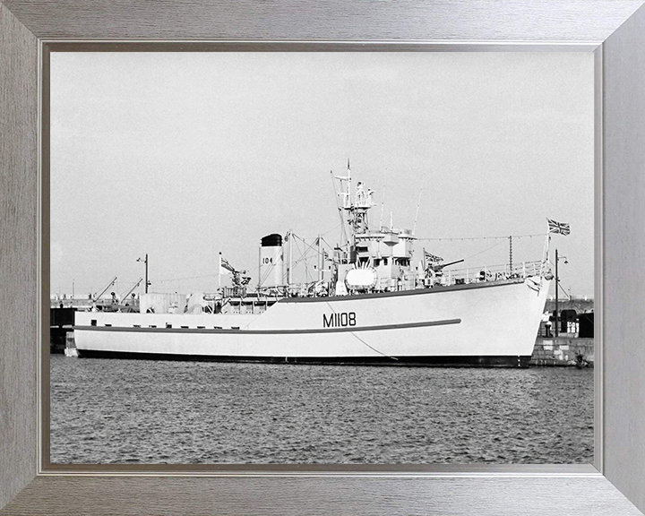 HMS Bevington M1108 | Photo Print | Framed Print | Ton Class | Minesweeper | Royal Navy - Hampshire Prints