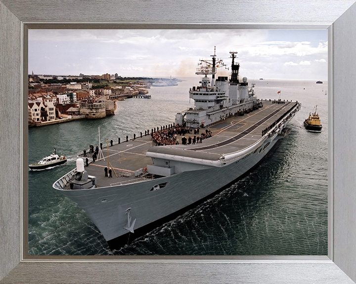 HMS Ark Royal R07 | Photo Print | Framed Print | Invincible Class | Aircraft Carrier | Royal Navy - Hampshire Prints