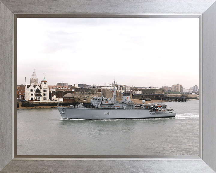 HMS Dulverton M35 Royal Navy Hunt class mine countermeasures vessel Photo Print or Framed Print - Hampshire Prints