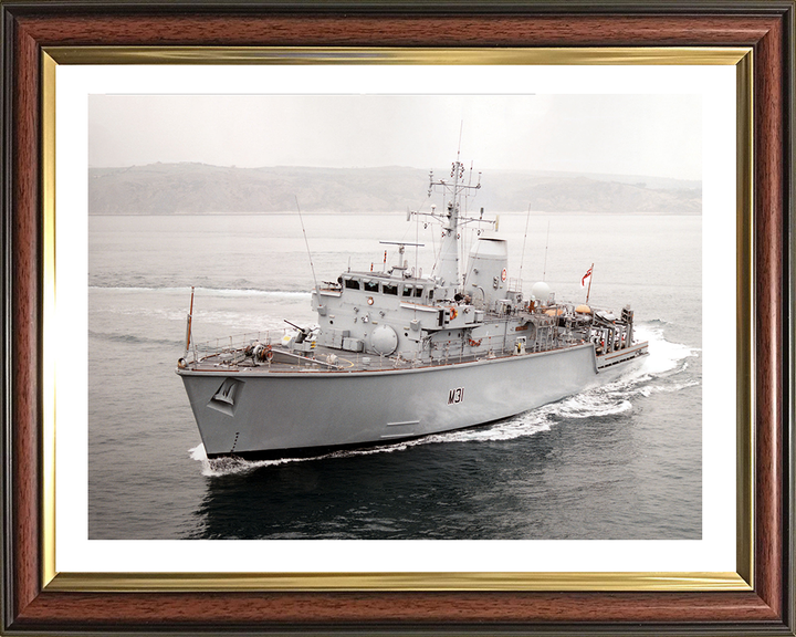 HMS Cattistock M31 Royal Navy Hunt class mine hunter Photo Print or Framed Print - Hampshire Prints