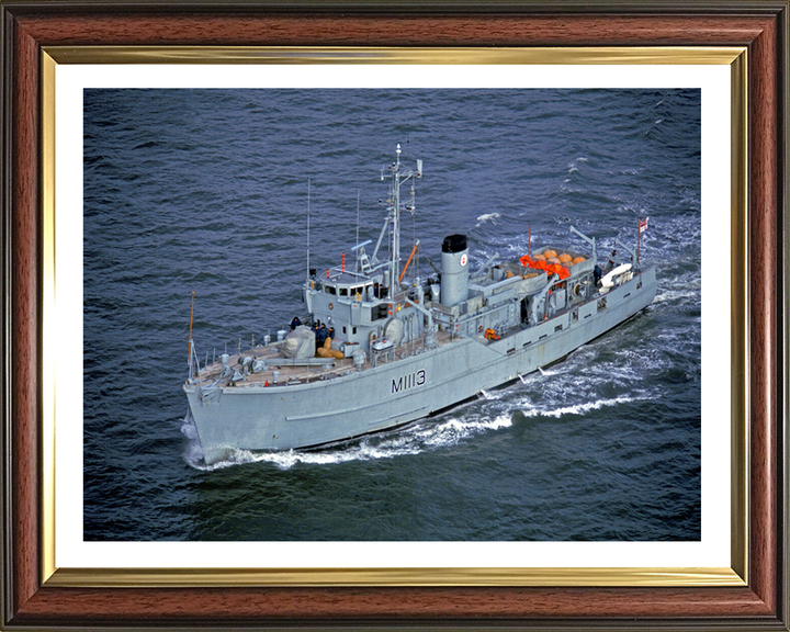 HMS Brereton M1113 Royal Navy Ton class minesweeper Photo Print or Framed Print - Hampshire Prints