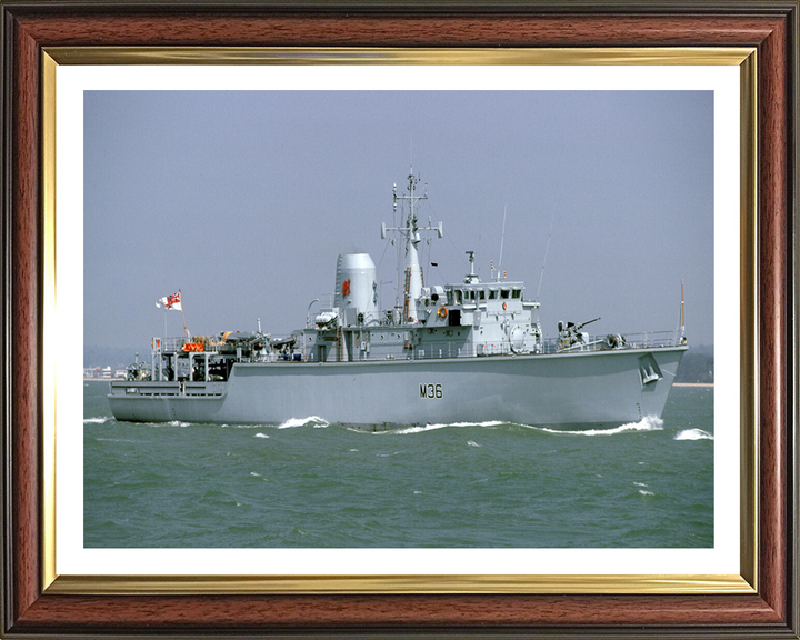 HMS Bicester M36 Royal Navy Hunt class mine countermeasures vessel Photo Print or Framed Print - Hampshire Prints