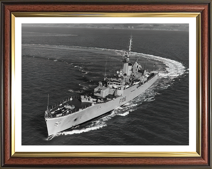 HMS Brighton F106 | Photo Print | Framed Print | Rothesay Class | Frigate | Royal Navy - Hampshire Prints