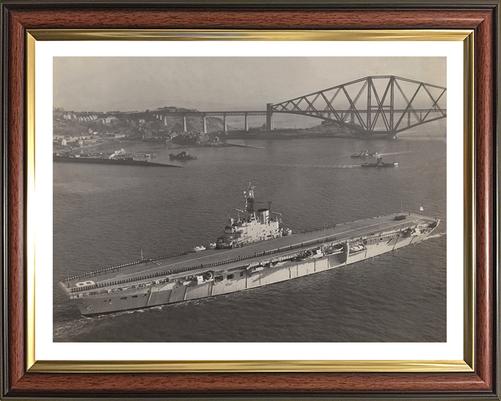 HMS Bulwark R08 Royal Navy Centaur class light fleet carrier Photo Print or Framed Print - Hampshire Prints