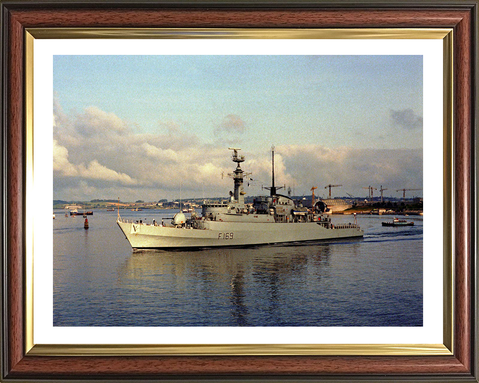 HMS Amazon F169 Royal Navy type 21 Frigate Photo Print or Framed Print - Hampshire Prints