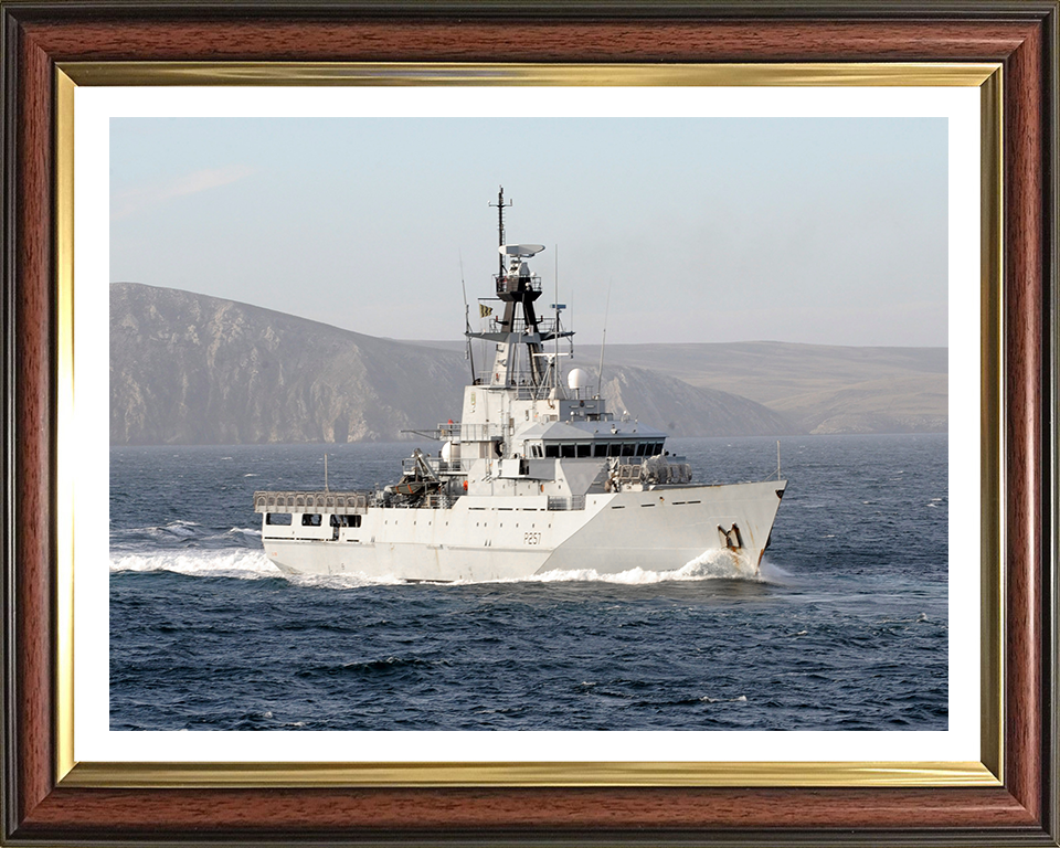 HMS Clyde P257 Royal Navy River class offshore patrol vessel Photo Print or Framed Print - Hampshire Prints