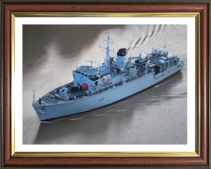 HMS Cattistock M31 Royal Navy Hunt class mine hunter Photo Print or Framed Print - Hampshire Prints