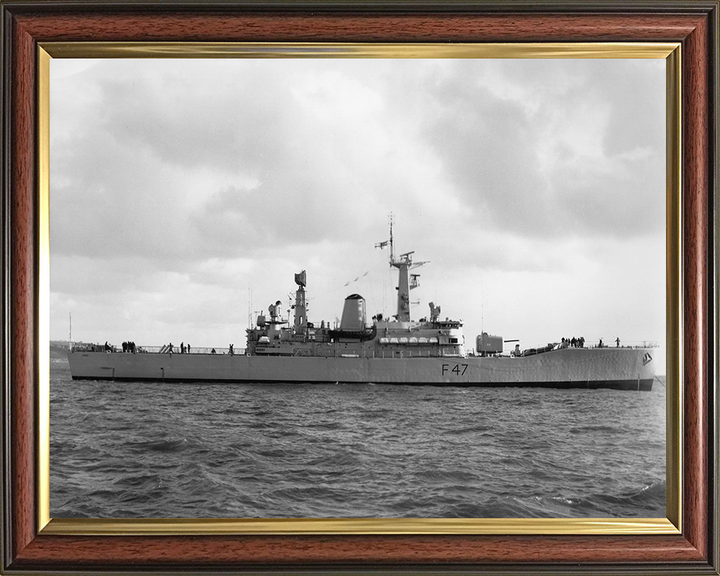 HMS Danae F47 Royal Navy Leander Class Frigate Photo Print or Framed Print - Hampshire Prints