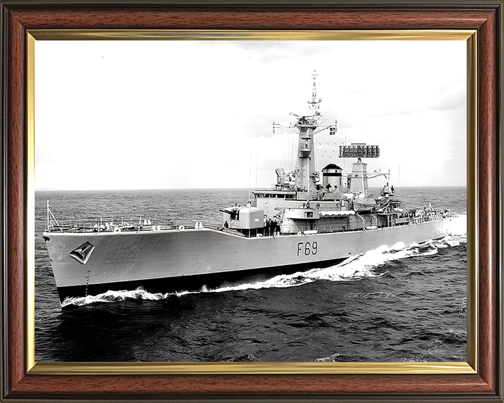 HMS Bacchante F69 | Photo Print | Framed Print | Leander Class | Frigate | Royal Navy - Hampshire Prints