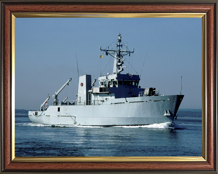 HMS Arun M2014 Royal Navy River class minesweeper Photo Print or Framed Print - Hampshire Prints